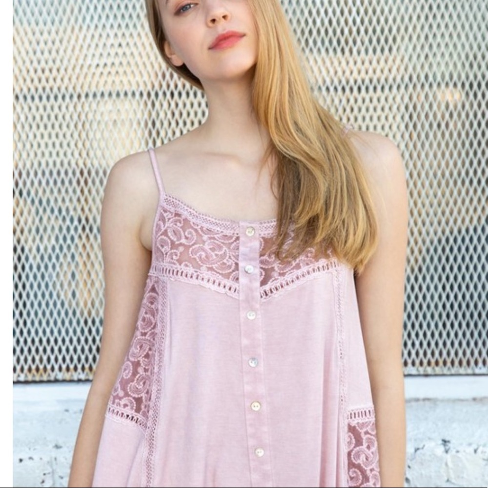 POL 🌸 Beautiful Top 🌸🌸 - Picture 3 of 4